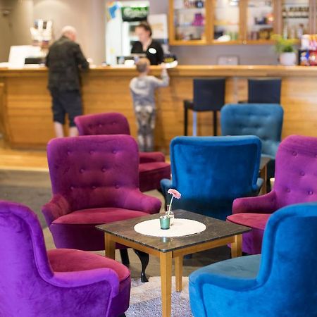 Hotel Adlon Mariehamn Bagian luar foto