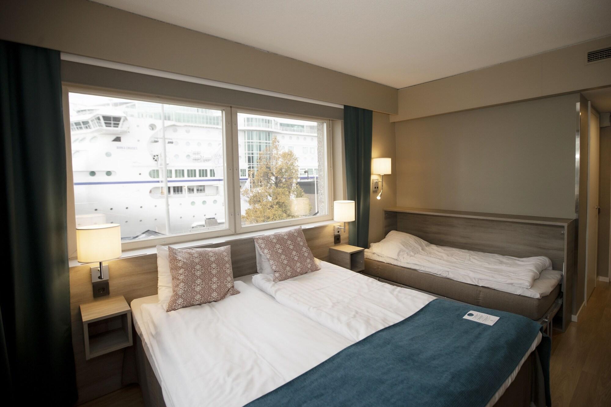 Hotel Adlon Mariehamn Bagian luar foto