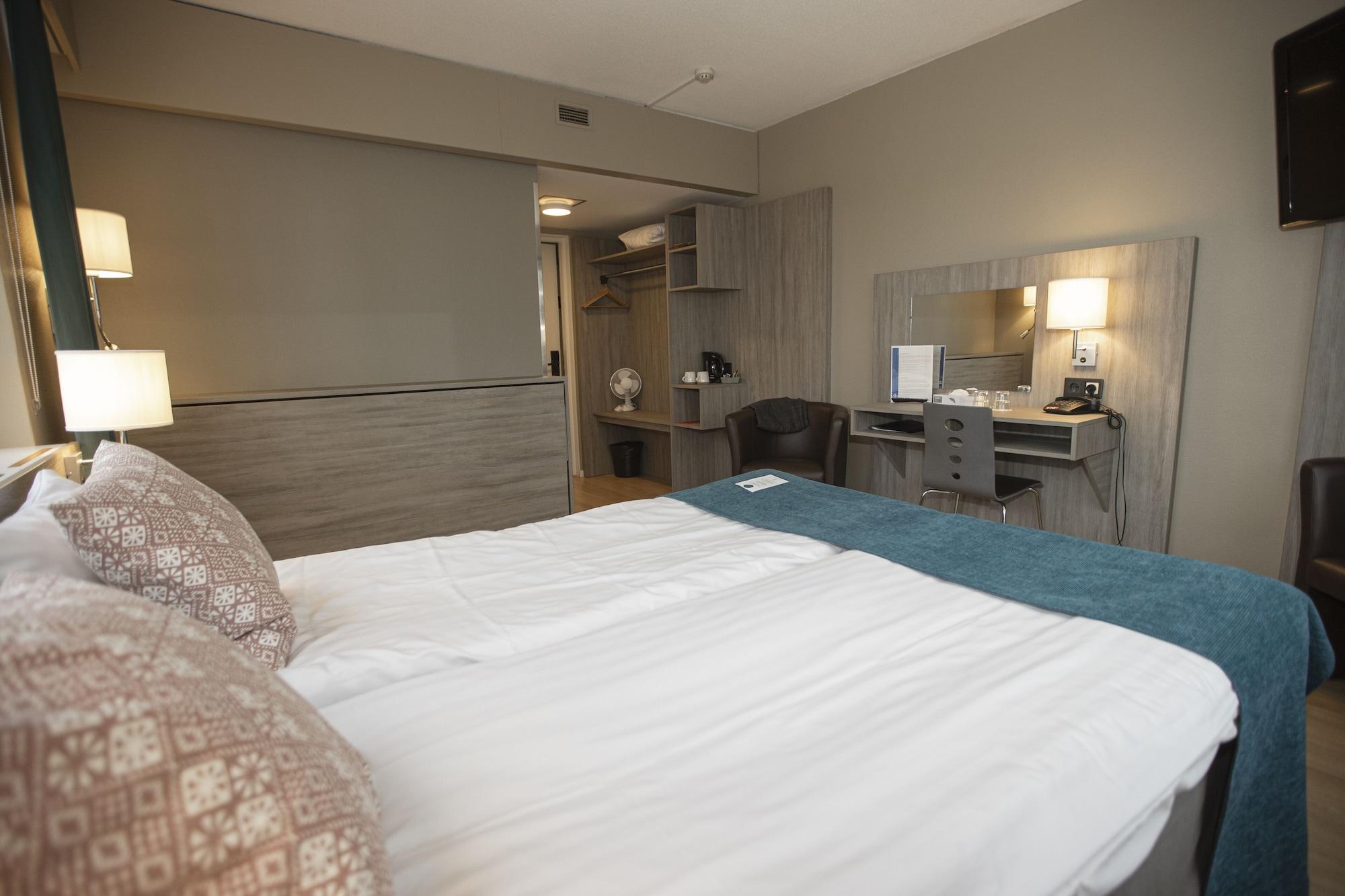 Hotel Adlon Mariehamn Bagian luar foto