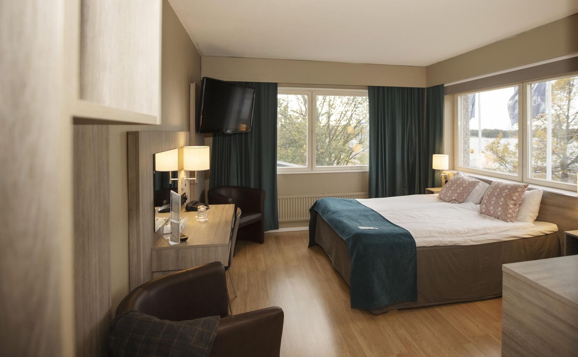 Hotel Adlon Mariehamn Bagian luar foto