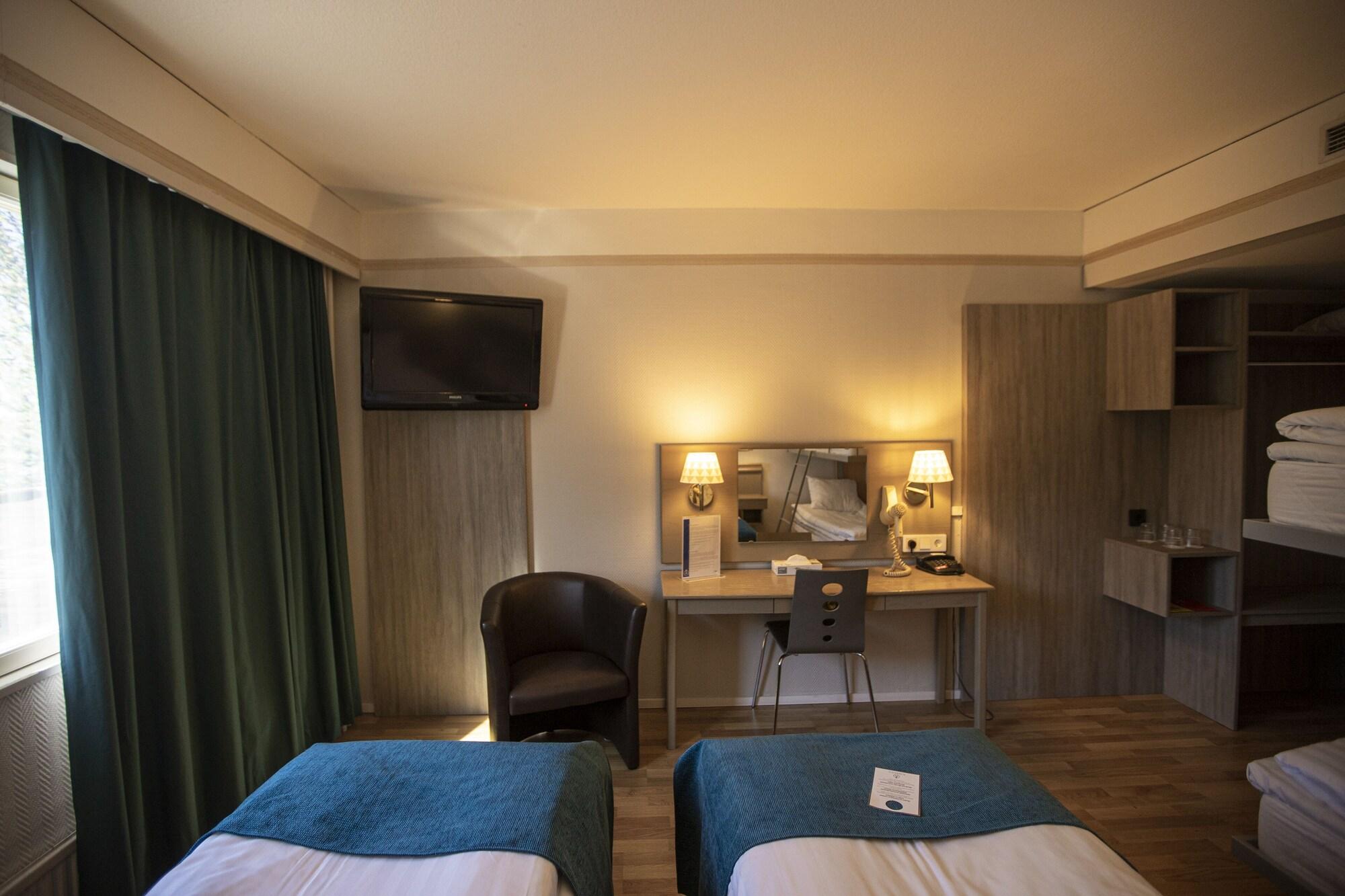 Hotel Adlon Mariehamn Bagian luar foto
