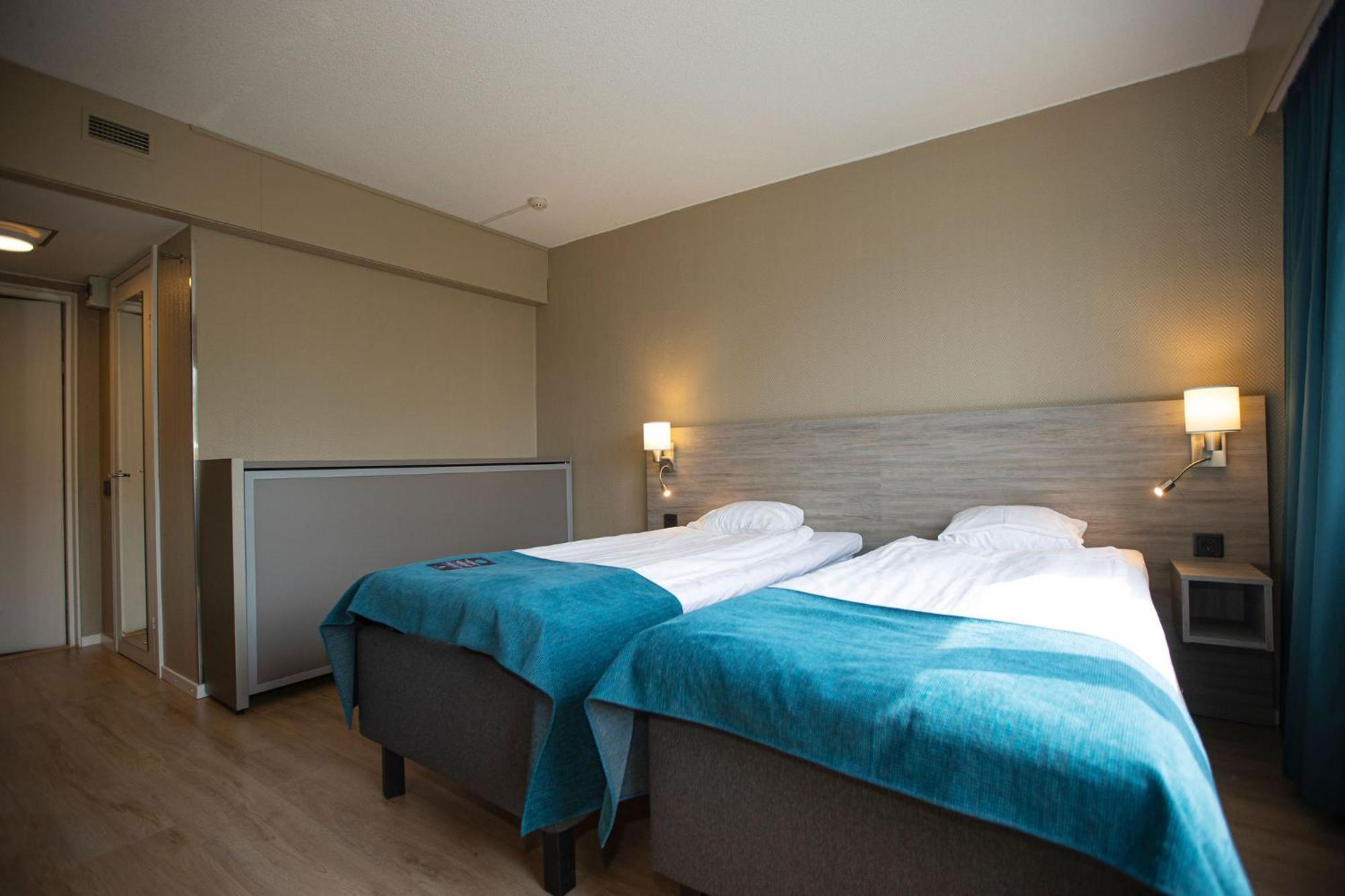 Hotel Adlon Mariehamn Bagian luar foto