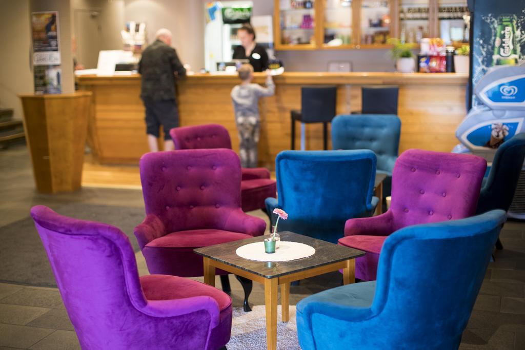 Hotel Adlon Mariehamn Bagian luar foto