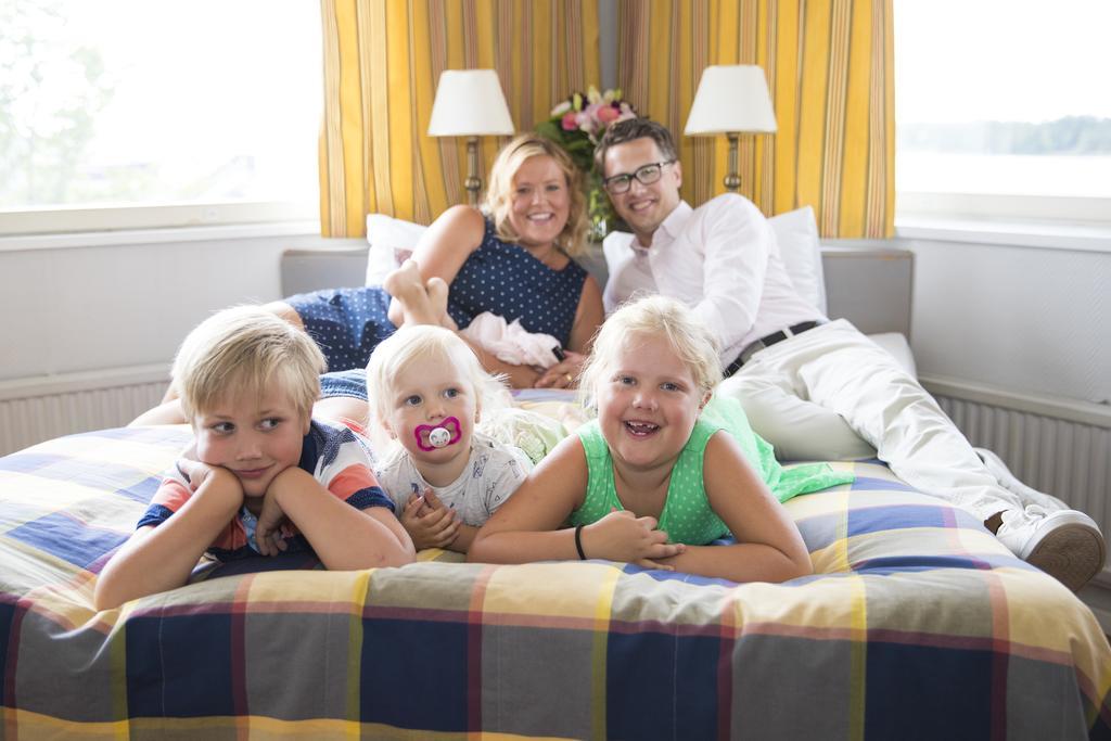 Hotel Adlon Mariehamn Bagian luar foto