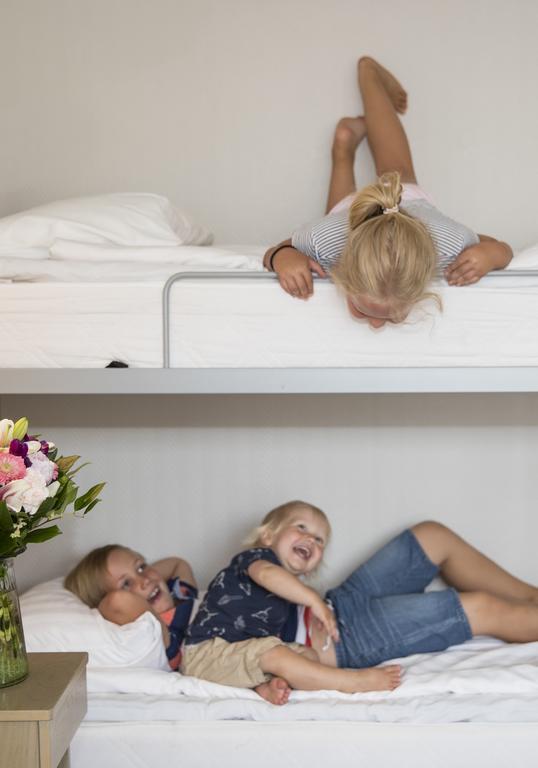 Hotel Adlon Mariehamn Bagian luar foto